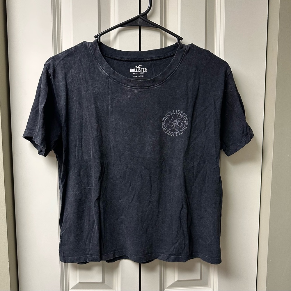 Hollister Dark Gray Logo Crop T-Shirt - Small 100% Cotton
